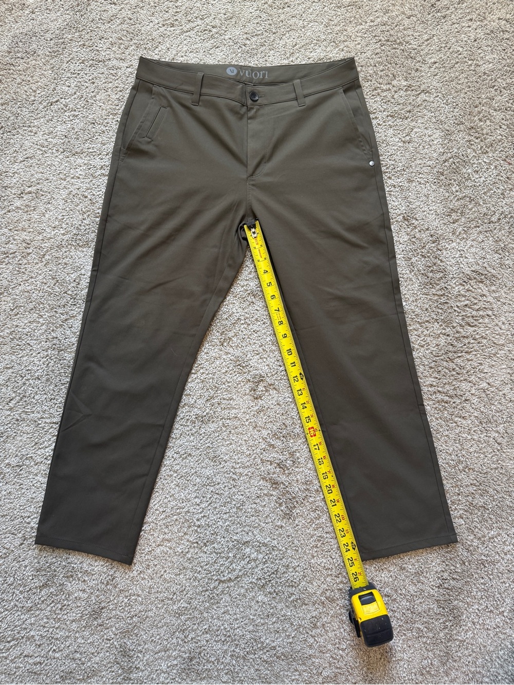 Vuori Men's Cascade Performance chino Pants Athletic Slim — Dark Oregano